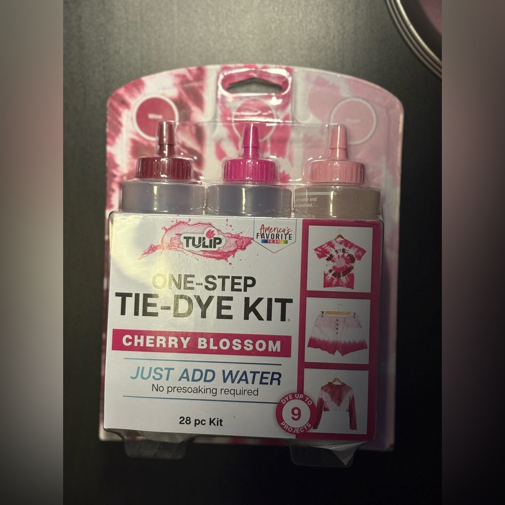 Tulip One Step Tie Dye Kit Cherry Blossom 28pc Just Add Water Craft Kit New